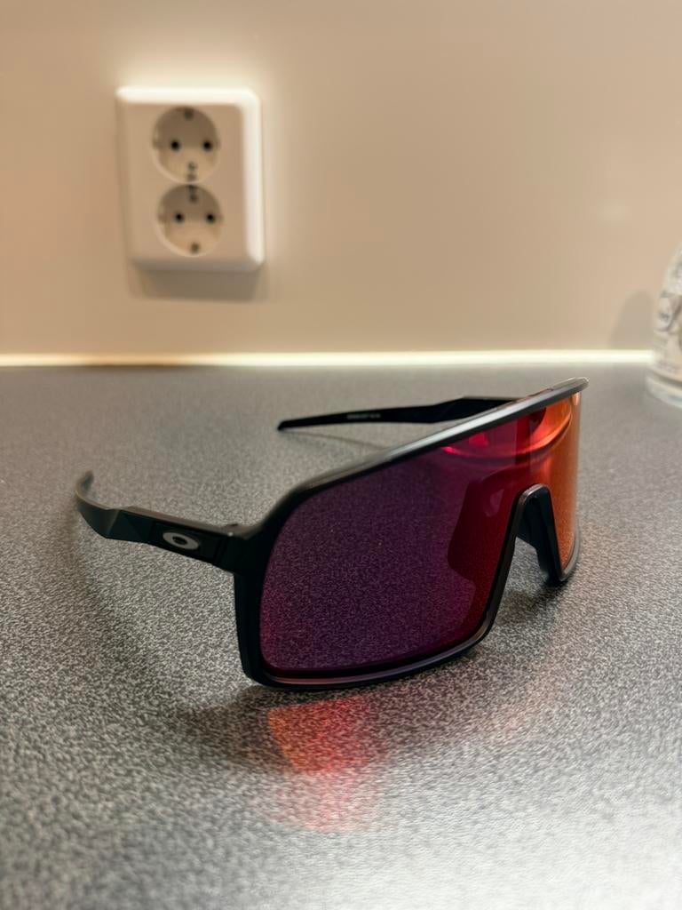 Oakley Zonnebril – Bold Design, Zonnebril, Zwart, Ophalen of Verzenden, Zo goed als nieuw