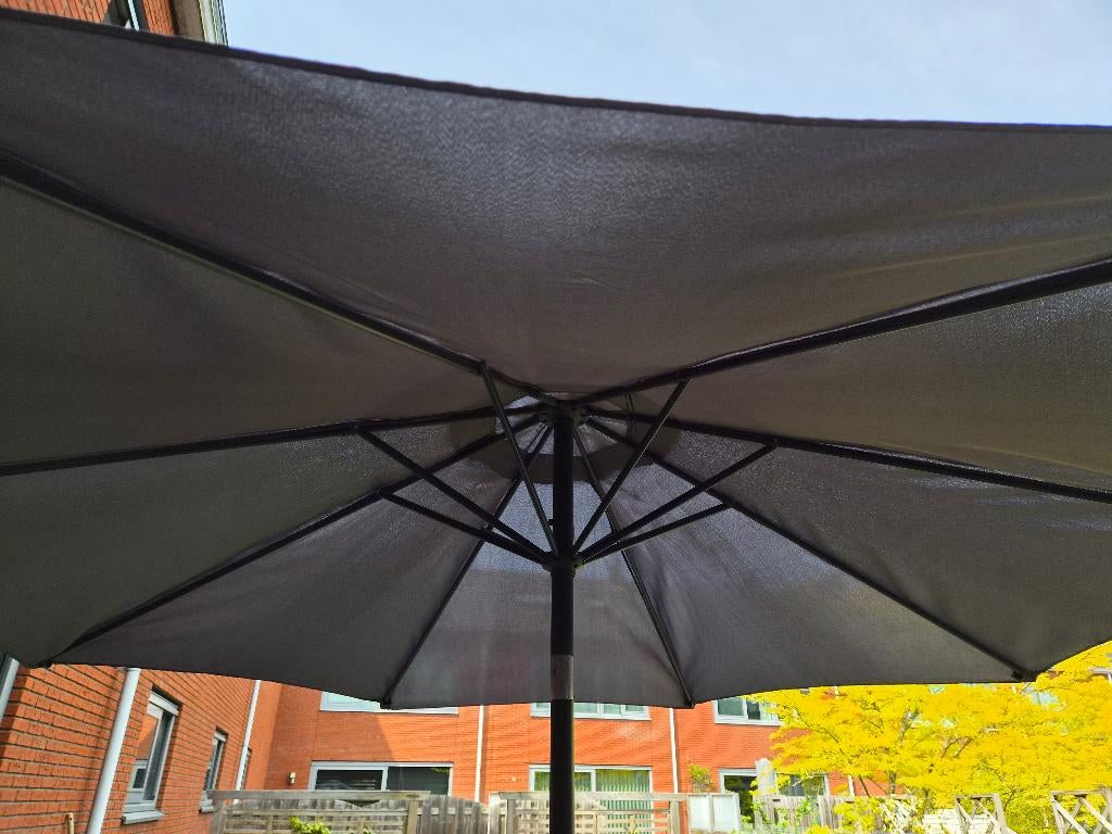 Parasol Dorado+voet- antraciet - Ø300 cm, Tuin en Terras, Ophalen, Kantelbaar, Zo goed als nieuw, Stokparasol