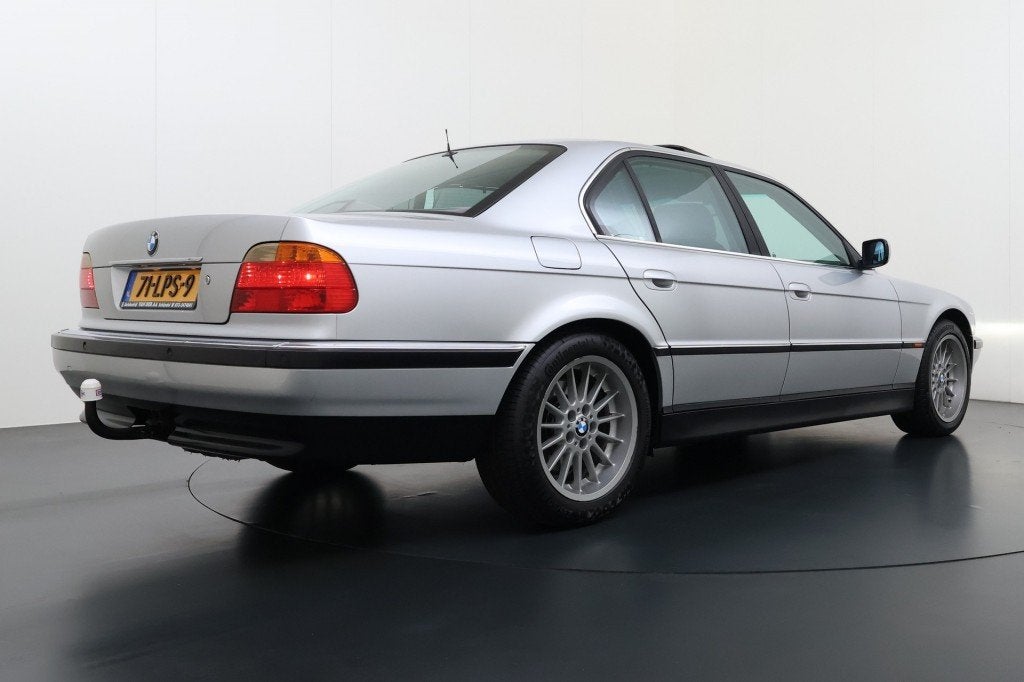 Bmw 7-SERIE 735I EXEC.HIGH-LINE v8 Automaat 175Kw Youngtimer, foto 5