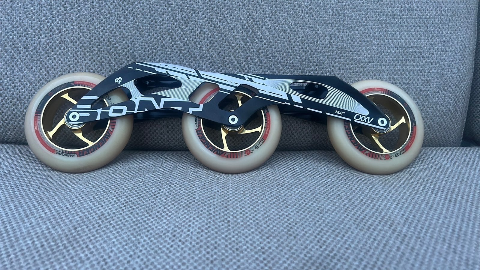 Bont wielen + frame skates, Ophalen of Verzenden, Zo goed als nieuw