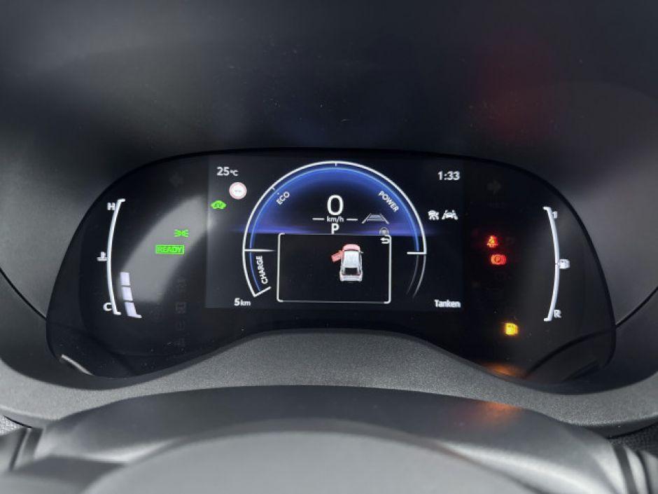 Toyota Yaris Cross 1.5 Hybrid 115 Dynamic (bj 2026), 12 maanden, Stof, Bedrijf, Hybride Elektrisch/Benzine