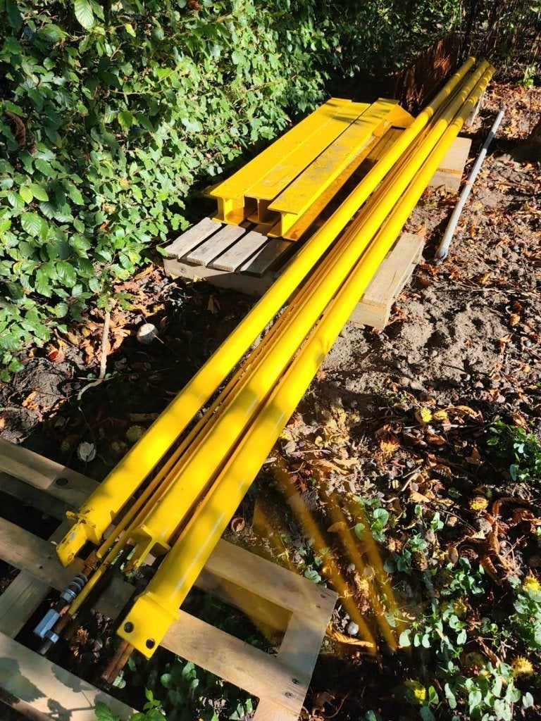 Stalen constructiebuizen / buisschoren Ø80 mm – 548 cm, Ophalen, Overige materialen, Gebruikt, 4 tot 6 meter