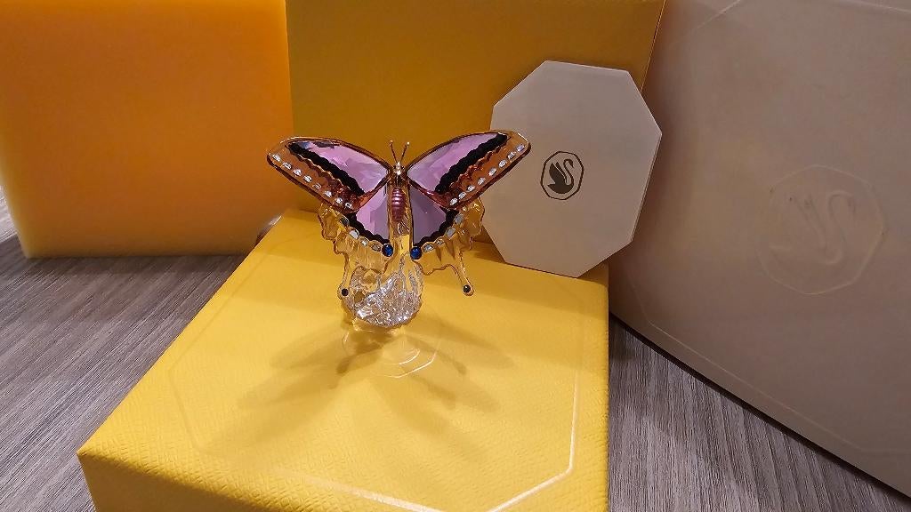 Swarovski Idyllia Vlinder! NIEUW!, Ophalen of Verzenden, Nieuw, Figuurtje
