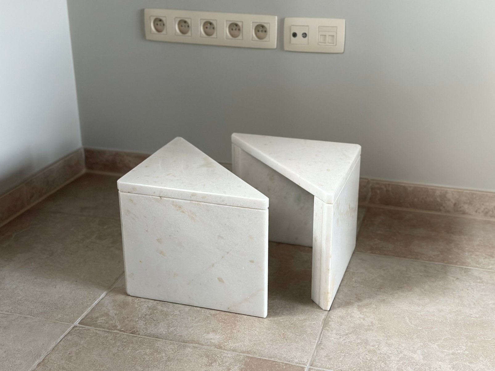Vintage marble coffeetable’s, Ophalen