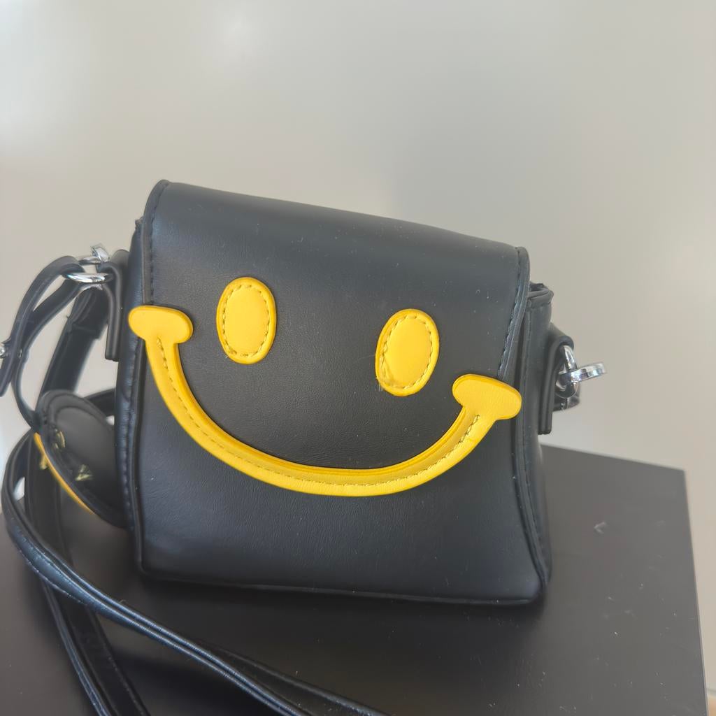 Leuk zwart tasje met smiley, Ophalen, Zo goed als nieuw, Zwart, Schoudertasje
