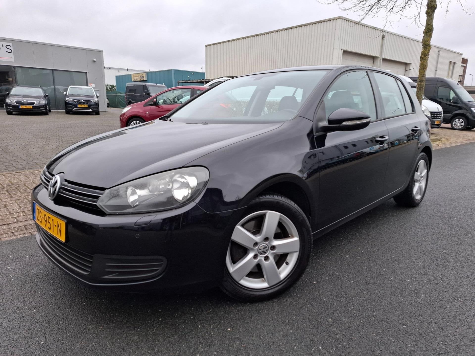 Volkswagen Golf 1.4 TSI Highline CLIMA/NAVI/LEDER/STOELVERWA, Auto's, Voorwielaandrijving, Euro 5, Gebruikt, Zwart