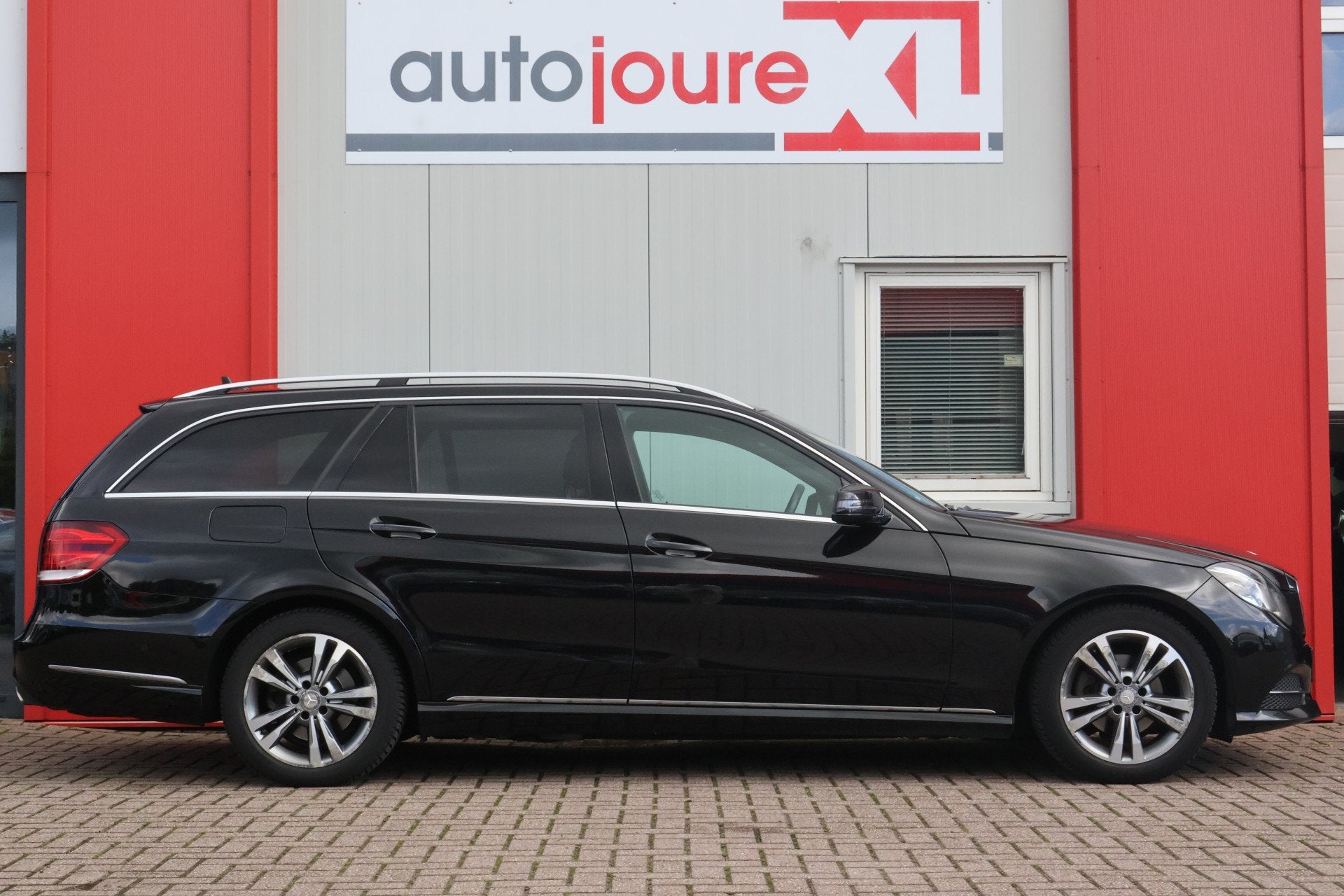 Mercedes-Benz E-Klasse Estate 200 BlueTEC Elegance, Auto's, Automaat, Gebruikt, 4 cilinders, Zwart