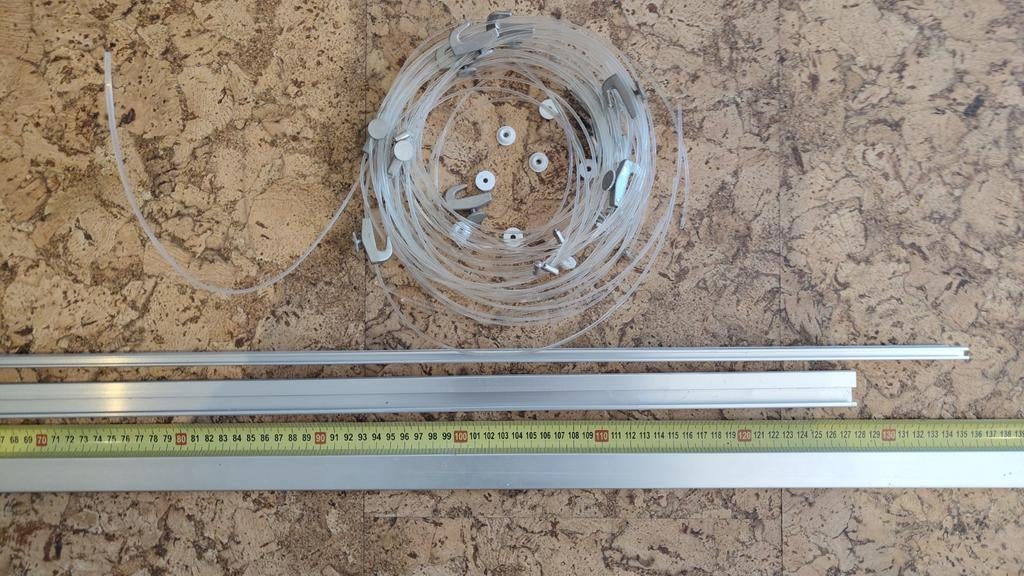 Ophangsysteem voor schilderijen/decoratie (gebruikt), Ophalen, Gebruikt, Overige typen, 125 cm of meer