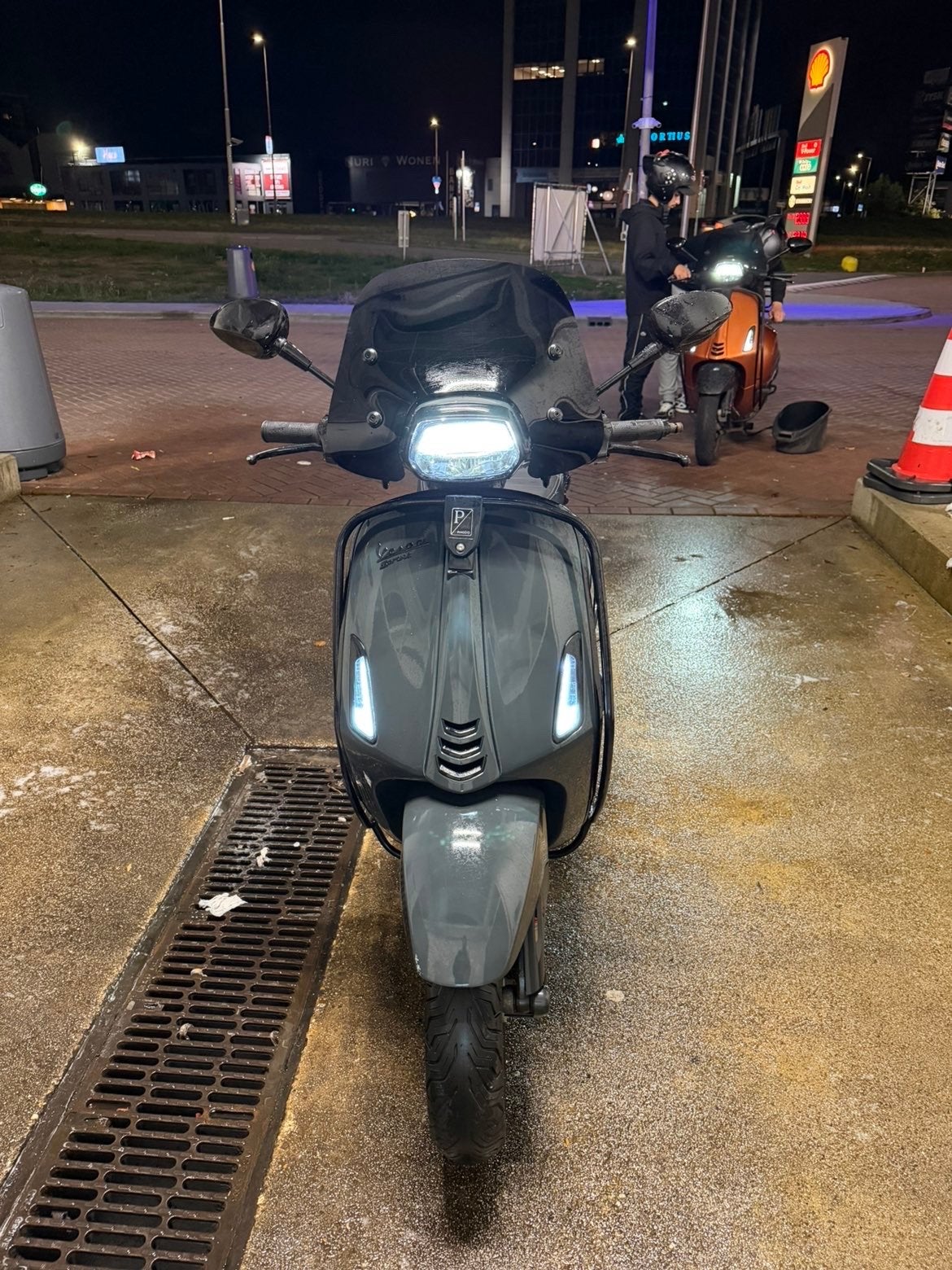 Vespa Sprint 2022 Mat Grijs - Zo goed als nieuw, Fietsen en Brommers, Scooters | Vespa, Ophalen, Maximaal 45 km/u, Vespa S, Zo goed als nieuw