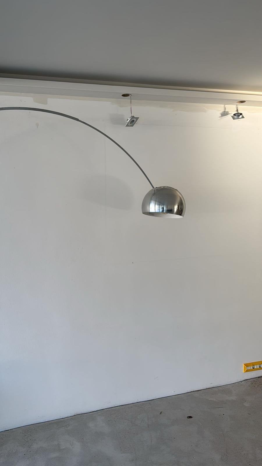 Arco lamp (originele), Ophalen, Zo goed als nieuw, Metaal of Aluminium