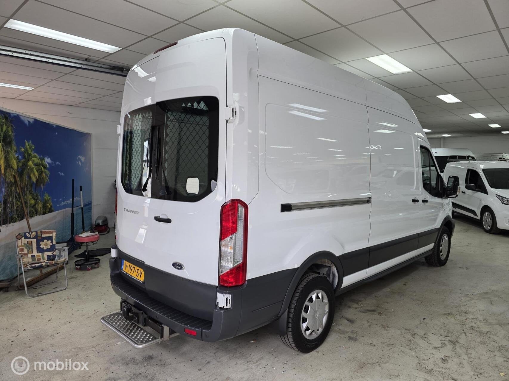 Ford Transit 2.0 TDCI L3H2 RWD airco cruise 40.000 km, Auto's, Bestelauto's, Achterwielaandrijving, Euro 6, 4 cilinders, 2800 kg