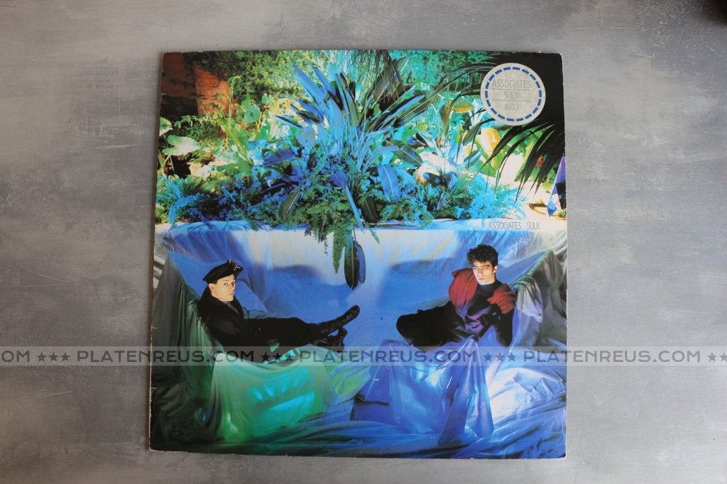 LP Associates - Silk ( Electronic, Poprock ) 2229, Gebruikt, 1980 - 1989, Ophalen of Verzenden, Inclusief binnenhoes