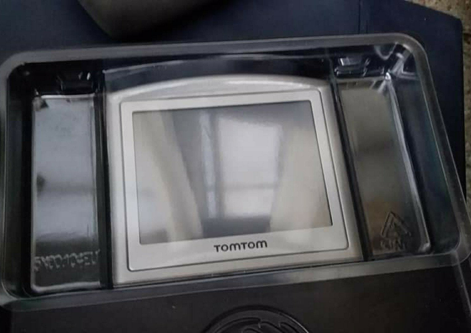 Te koop tomtom werkt prima met kabell met houder 1 stuks ale, Ophalen, Zo goed als nieuw