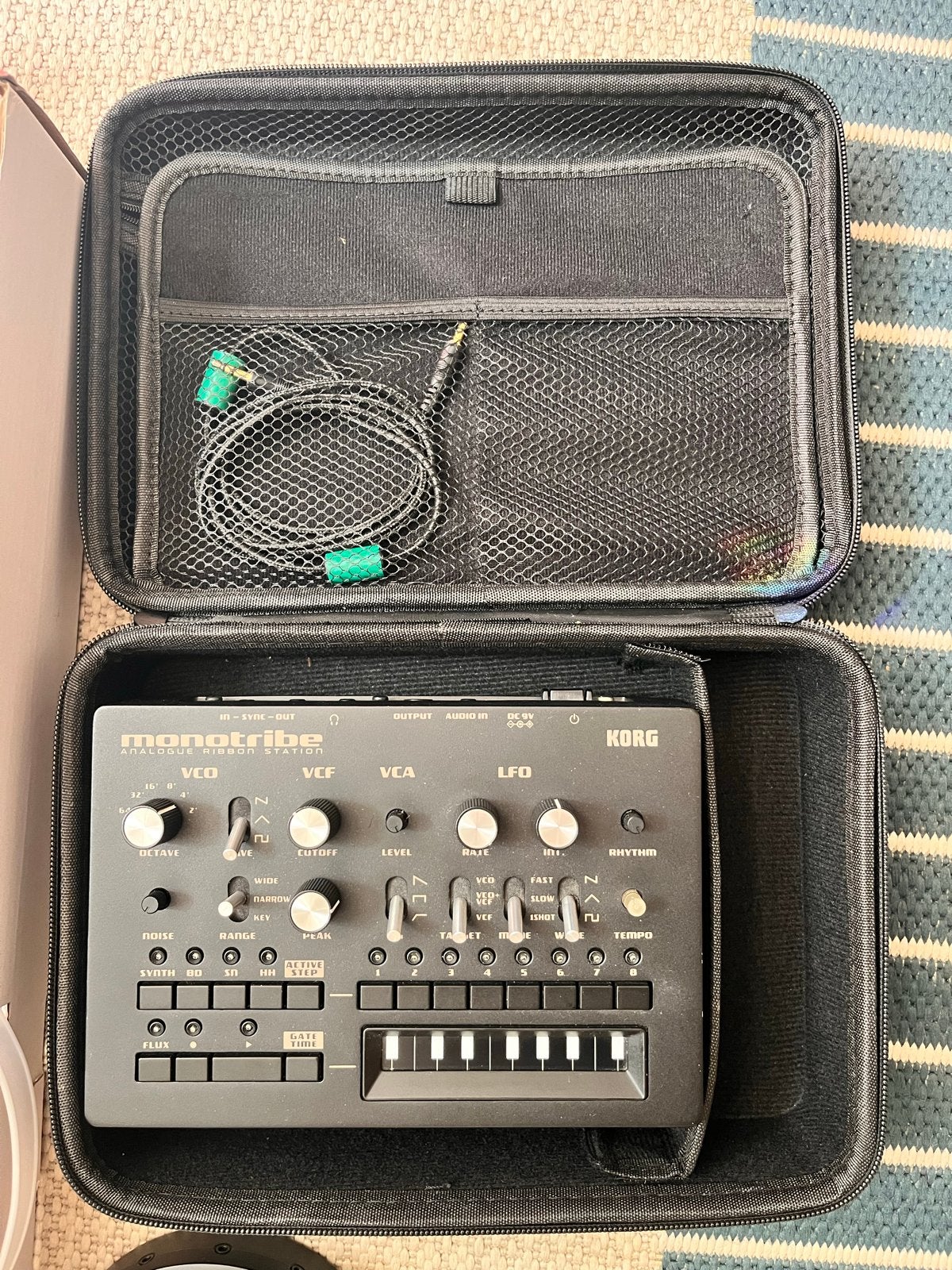 Korg Monotribe Analogue Ribbon Station met hoes, Muziek en Instrumenten, Korg, Zo goed als nieuw, Met koffer of flightcase, Overige aantallen
