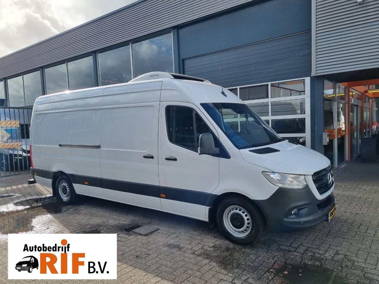 Mercedes-Benz Sprinter 316 CDI Carrier Pulsor 350MT Bitemp +, Auto's, Automaat, Achterwielaandrijving, Gebruikt, Euro 6