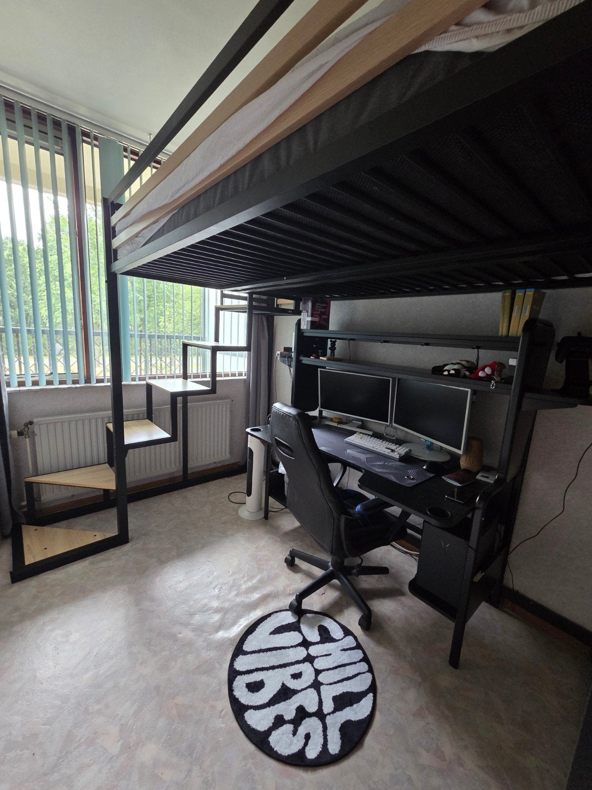 Luxe Hoogslaper 140x200 met brede trap - Zwart/Naturel, Ophalen of Verzenden