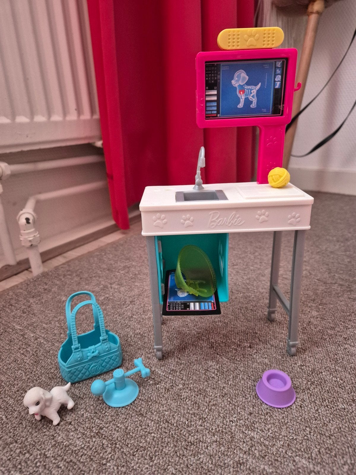 Barbie Dierenarts Speelset met Puppy en Accessoires, Ophalen of Verzenden