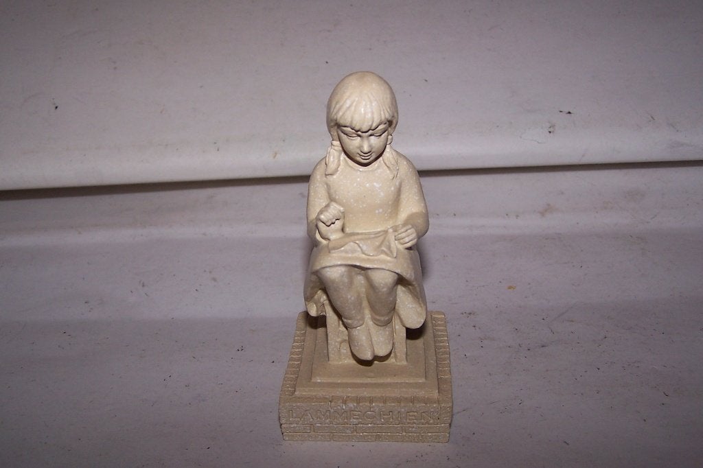Vintage Lammechien Geharo beeldje . Hoogte 10 cm, Ophalen of Verzenden, Gebruikt, Mens