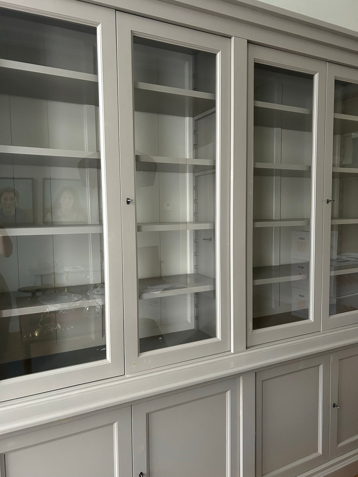 Servieskast hout met glas, Het Kabinet, laag geprijsd, Ophalen, Gebruikt