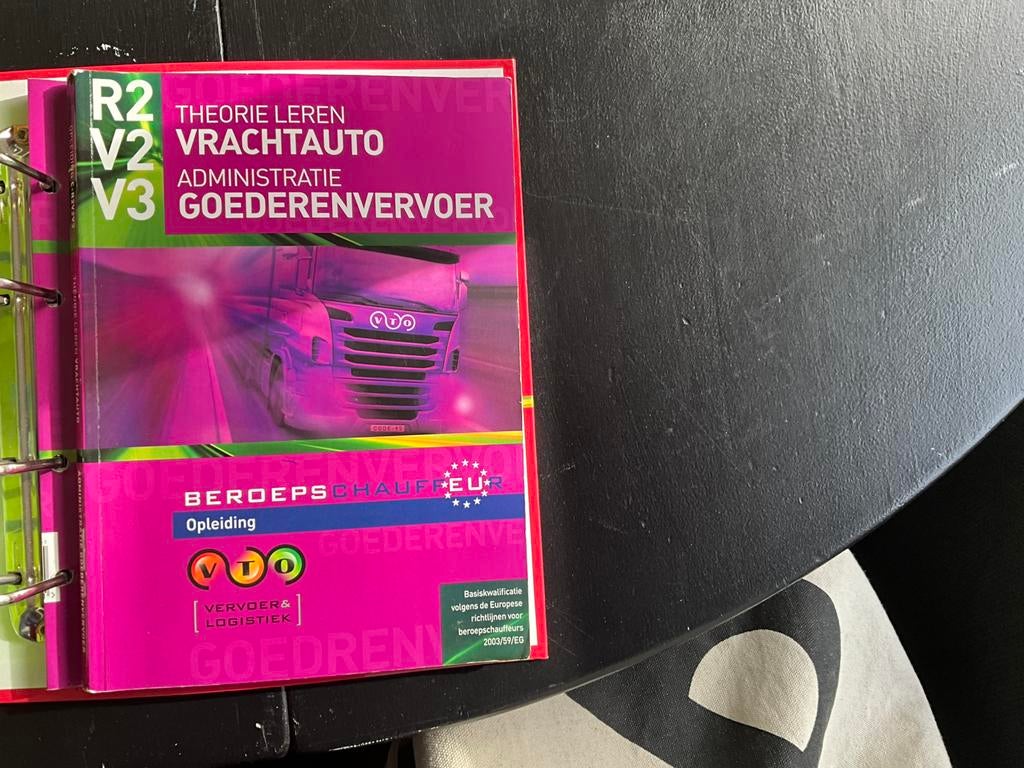 Vrachtwagen rijbewijs C, Boeken, Ophalen, Zo goed als nieuw
