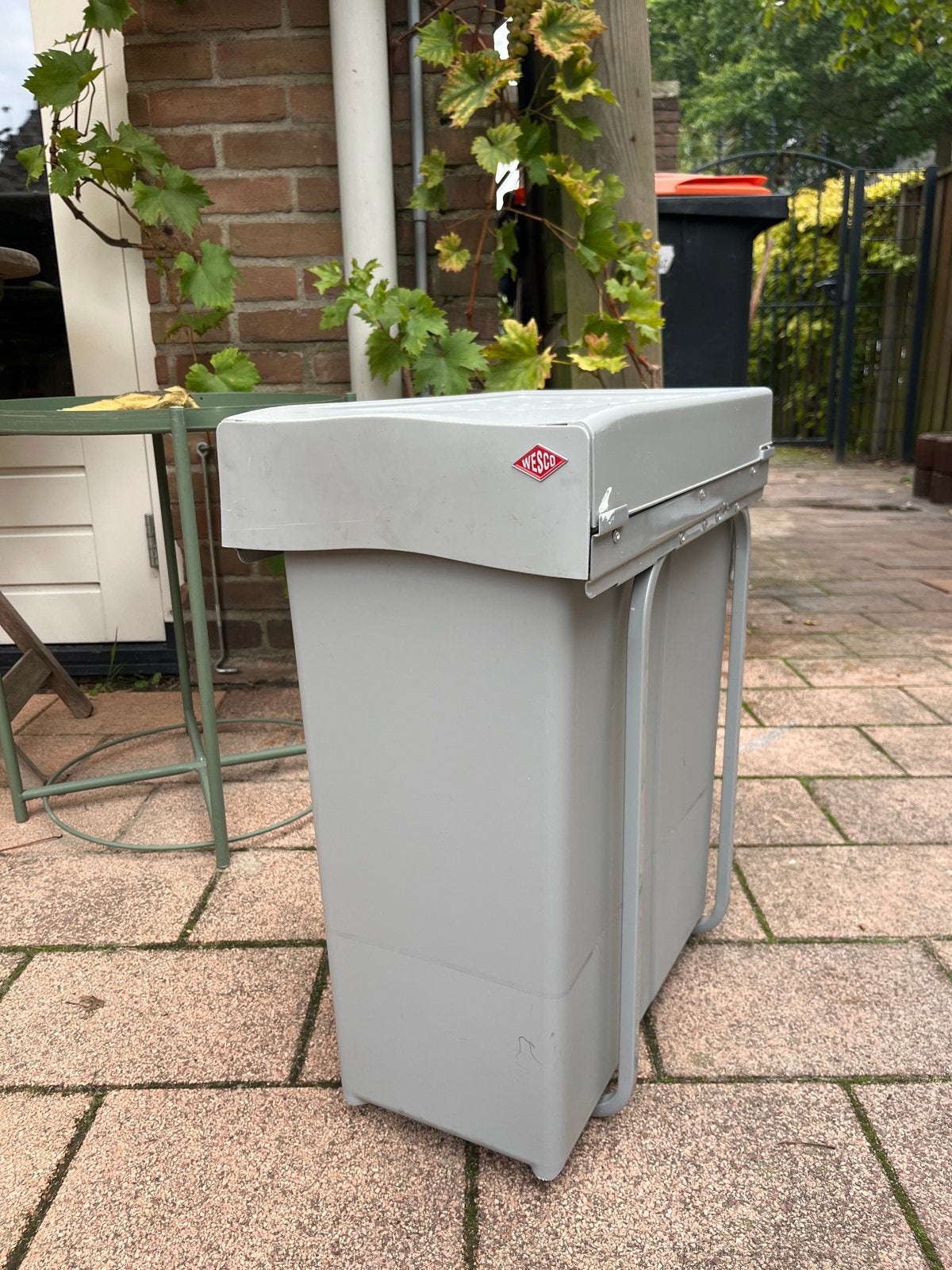 Wesco afvalemmer grijs, Ophalen, 50 – 75, Gebruikt, 40 liter of meer