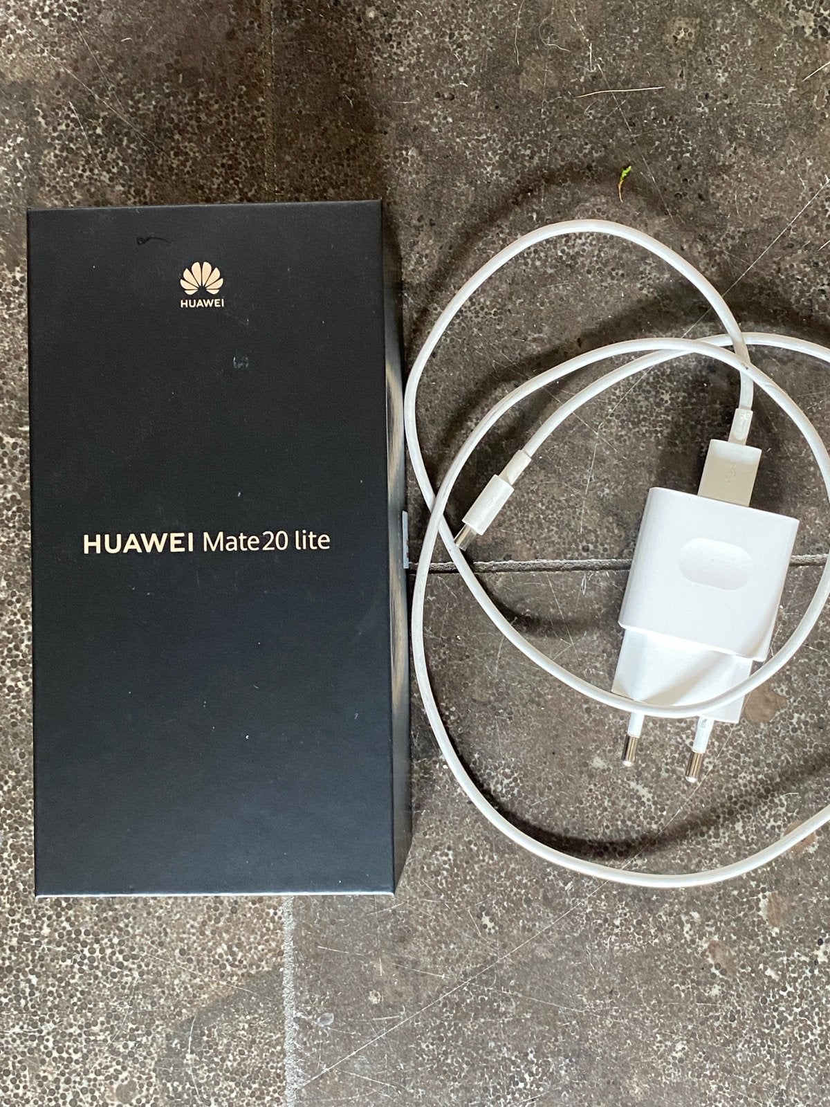 Huawei Mate 20 Lite - Zo goed als nieuw, compleet met doos, Zwart, Touchscreen, Ophalen of Verzenden, Zo goed als nieuw