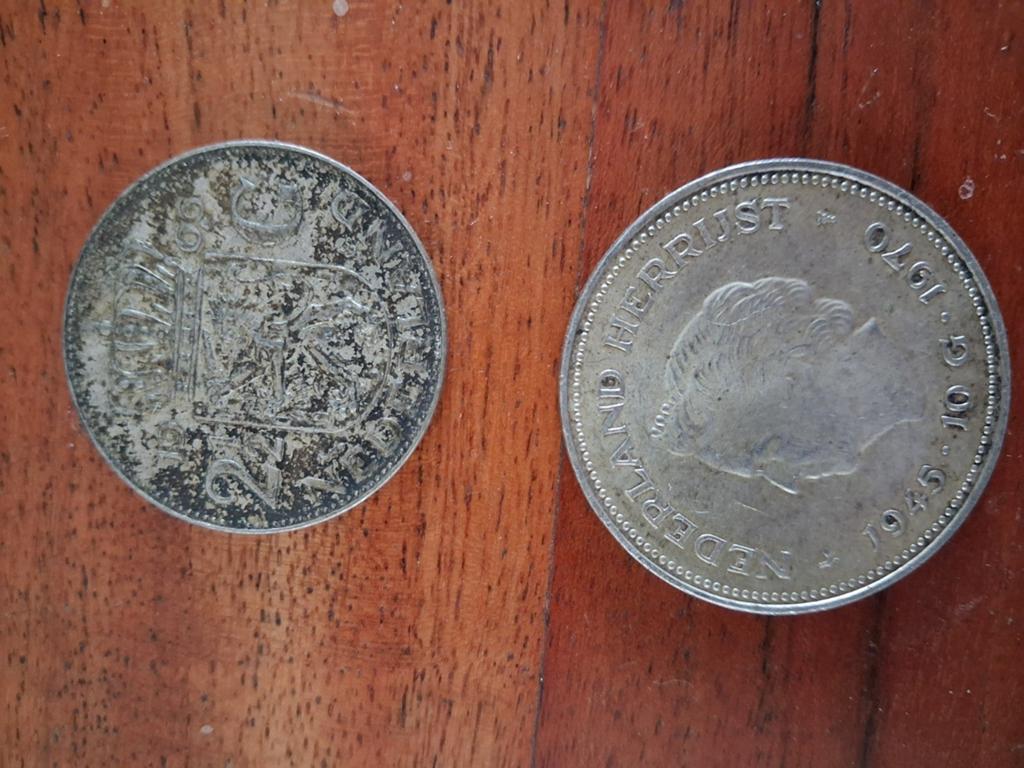 16 zilveren guldens  1 tientje   1 rijksdaalder, Ophalen of Verzenden, Koningin Juliana, 10 gulden