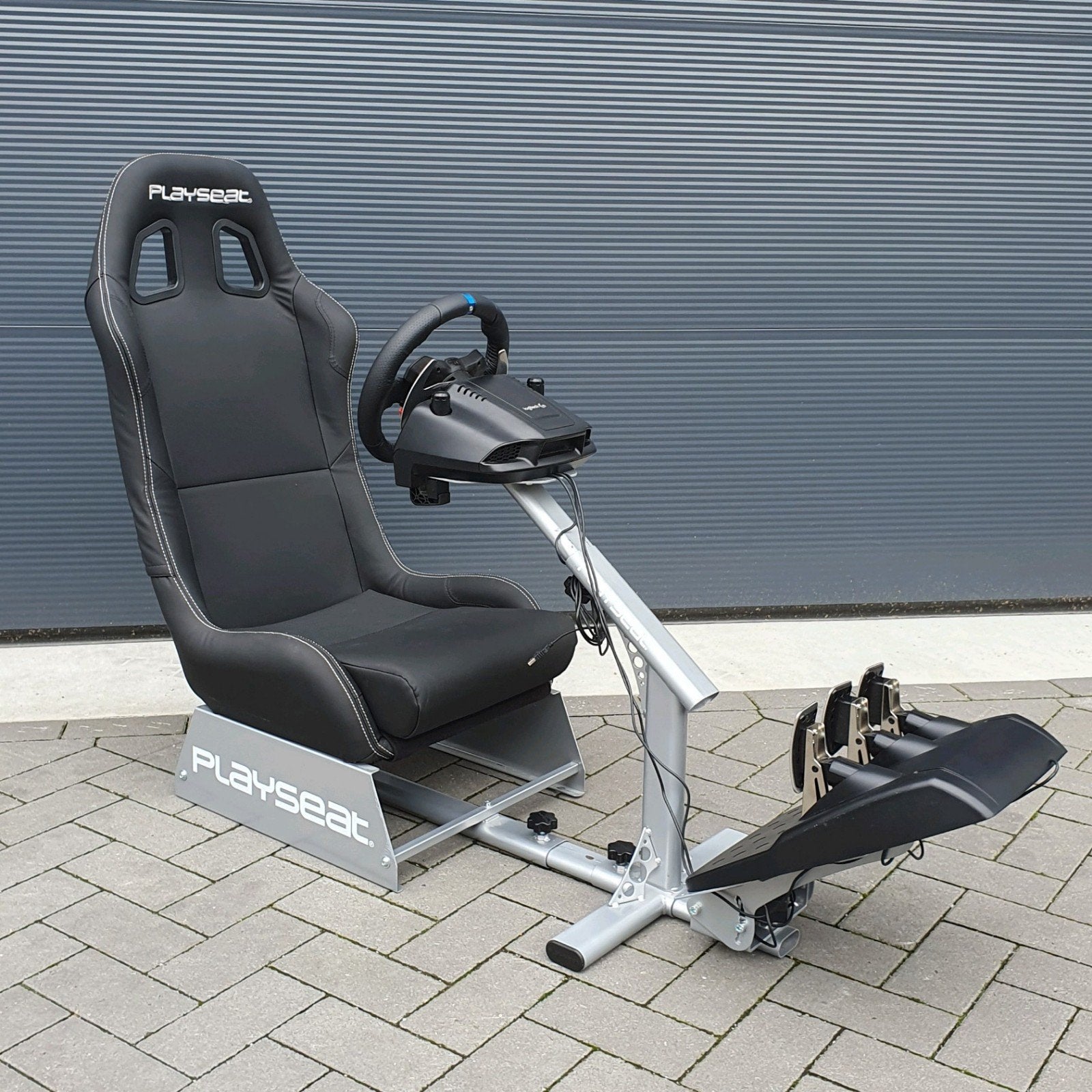 Playseat zwart + Logitech G29 PS4 / PS5, Ophalen, Info@xxlracing.nl, Refurbished, Playseat/ Logitech