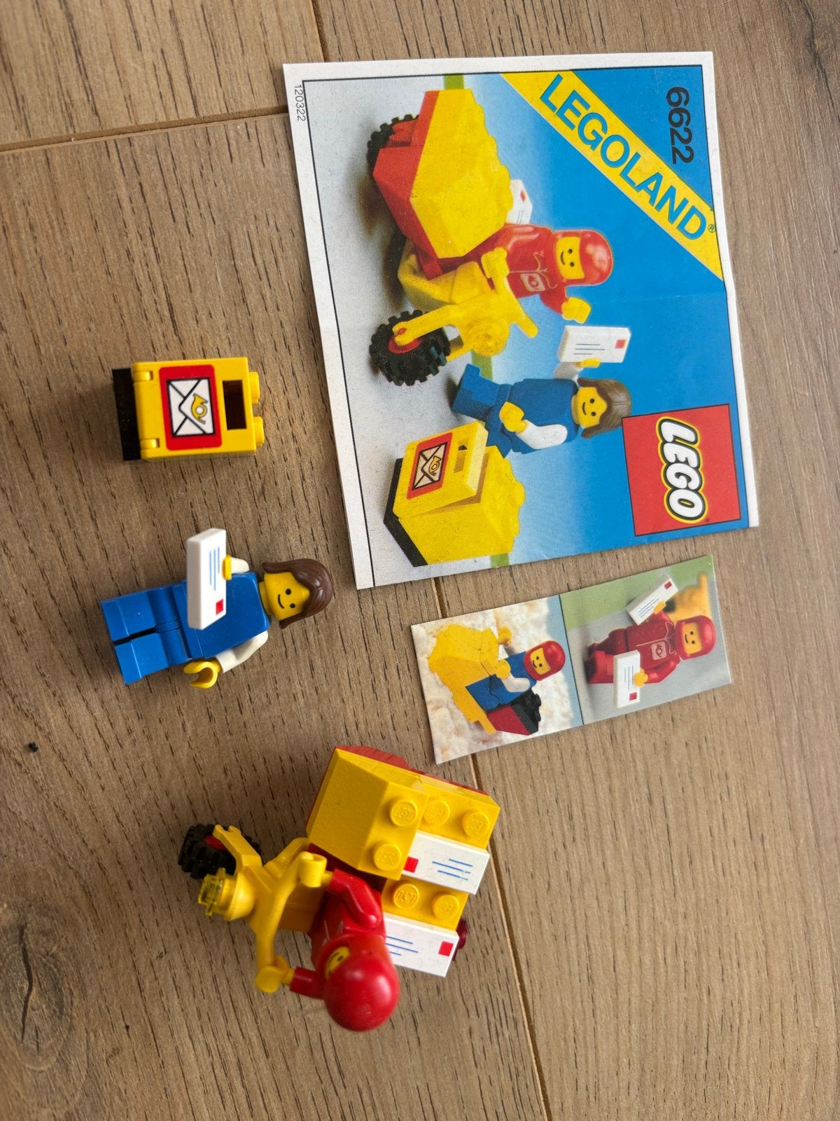 9931) Lego Legoland 6622 Postbode met motor en brievenbus, Gebruikt, Lego, Ophalen of Verzenden, Compleet