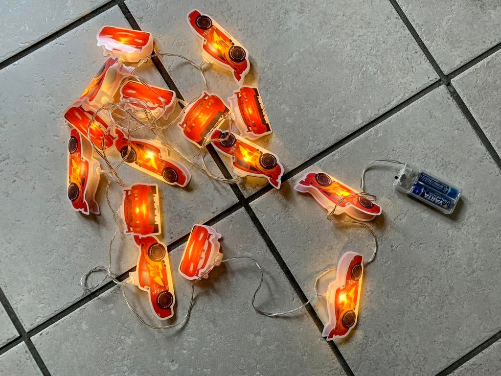 TE KOOP: Cars lampjesslinger ZGAN, Kinderen en Baby's, Kinderkamer | Inrichting en Decoratie, Ophalen of Verzenden, Zo goed als nieuw