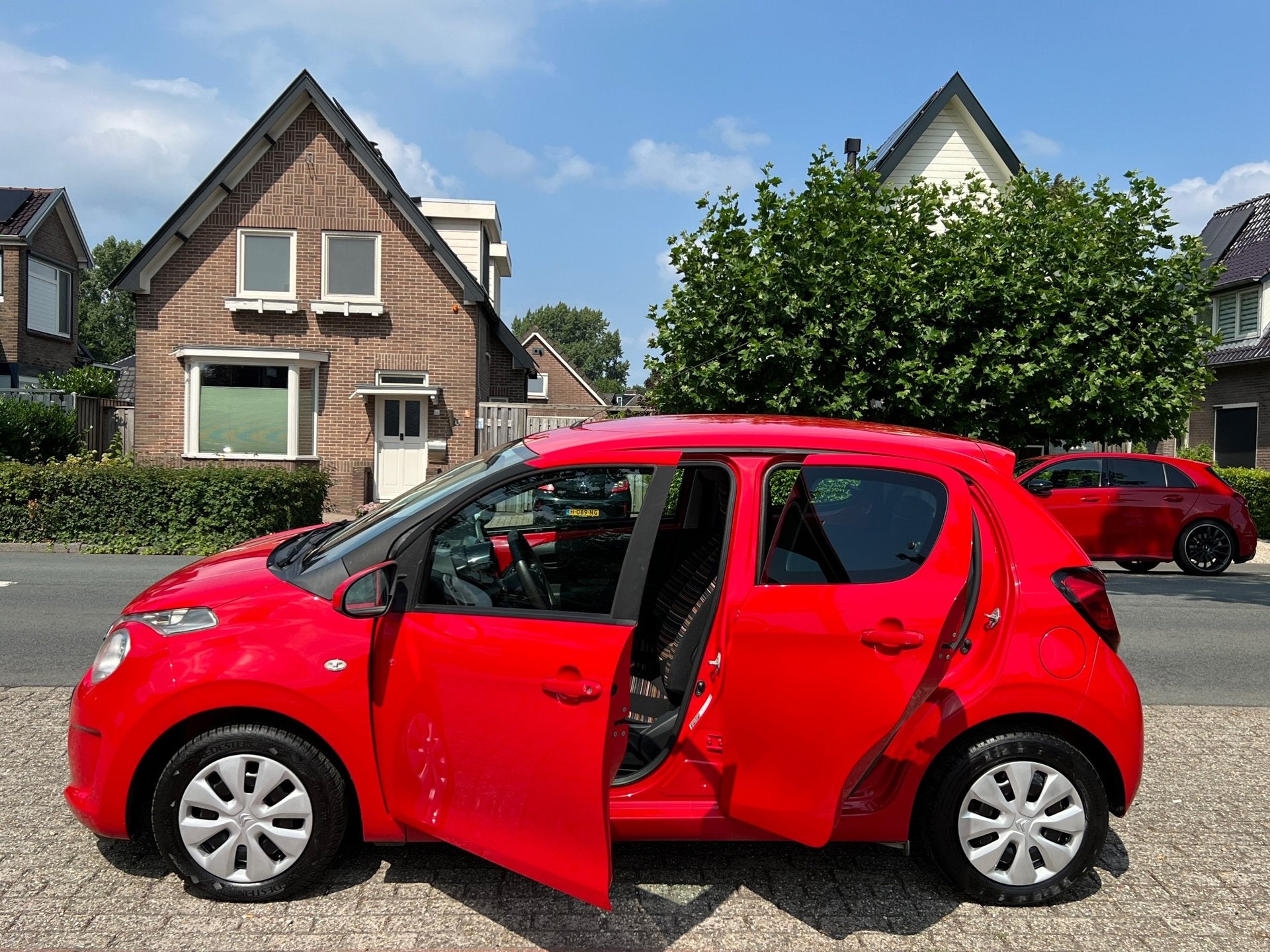 Citroen C1 1.0 e-VTi 109.000 km NL-AUTO-NAP., Auto's, Voorwielaandrijving, Stof, Gebruikt, Zwart
