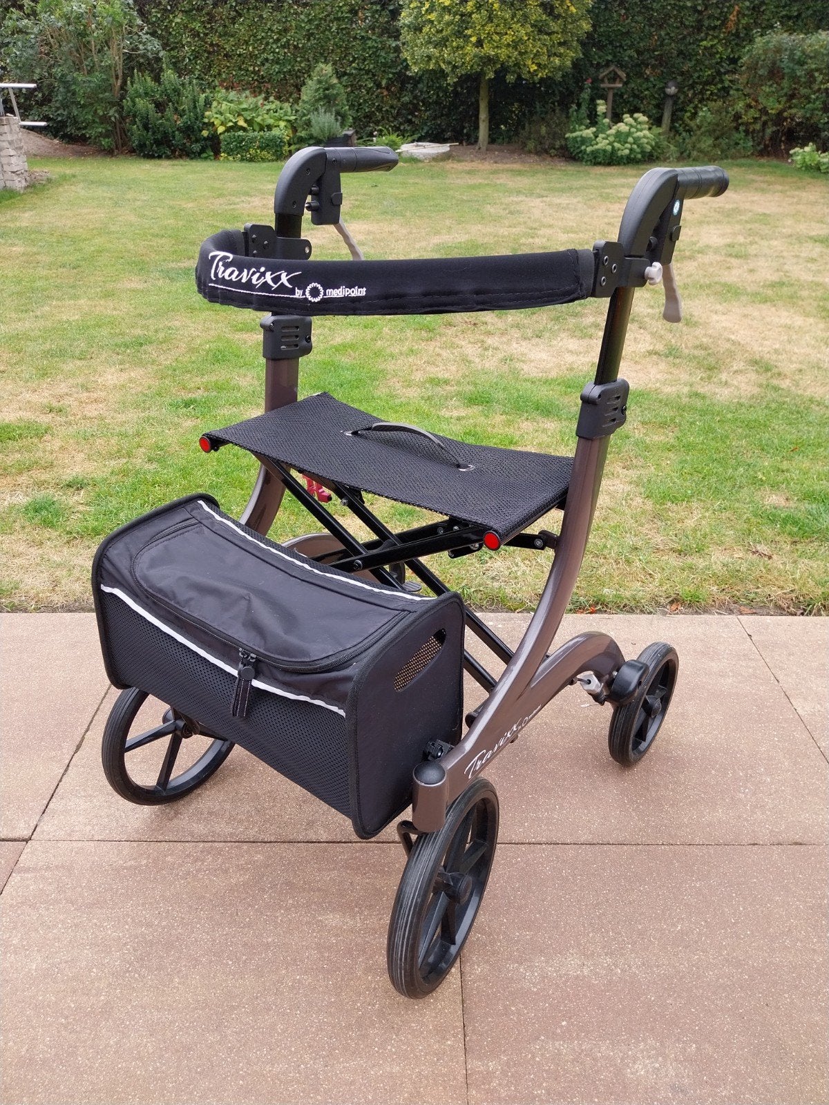 rollator Travixx classic S juli 2023, Ophalen, Opvouwbaar, Zo goed als nieuw