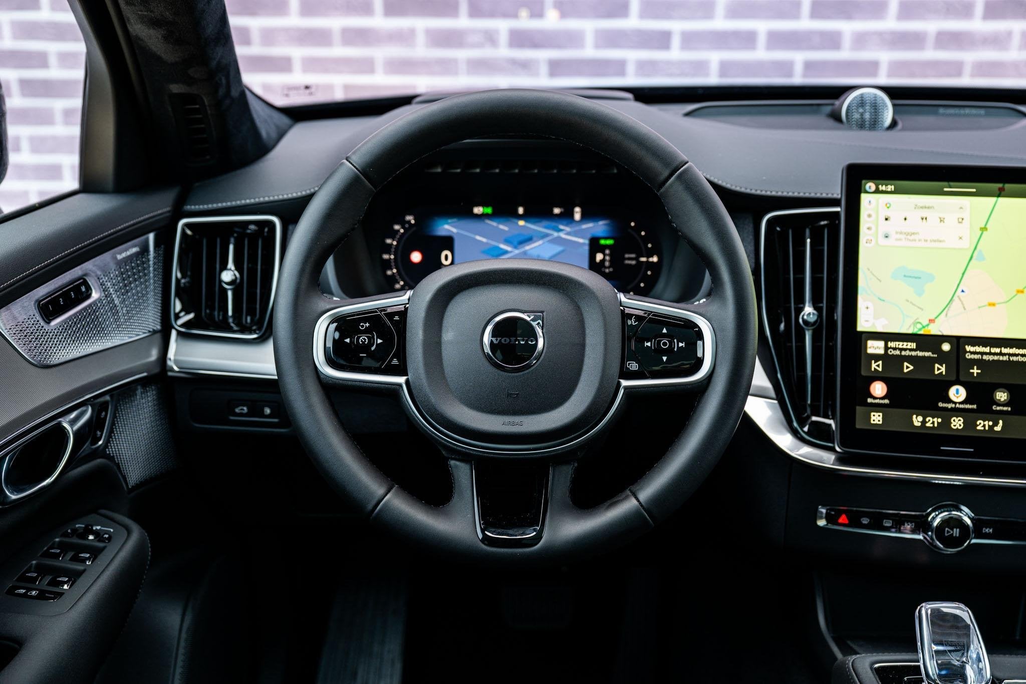 Volvo XC90 T8 Plug-in hybrid AWD Ultra Black Ed. Exec. | Exe, Auto's, 12 maanden, Gebruikt, Euro 6, 4 cilinders