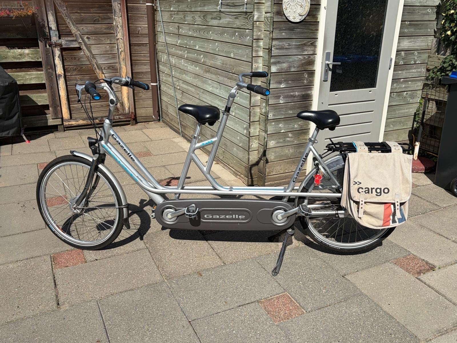 Gazelle tandemfiets met fietstassen, Fietsen en Brommers, Fietsen | Tandems, Ophalen, Minder dan 10 versnellingen, Zo goed als nieuw