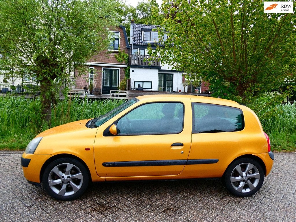 Renault Clio 1.2-16V Automaat Zuinig 4-Cilinder Nette auto, Stof, Gebruikt, 31 €/maand, 4 cilinders
