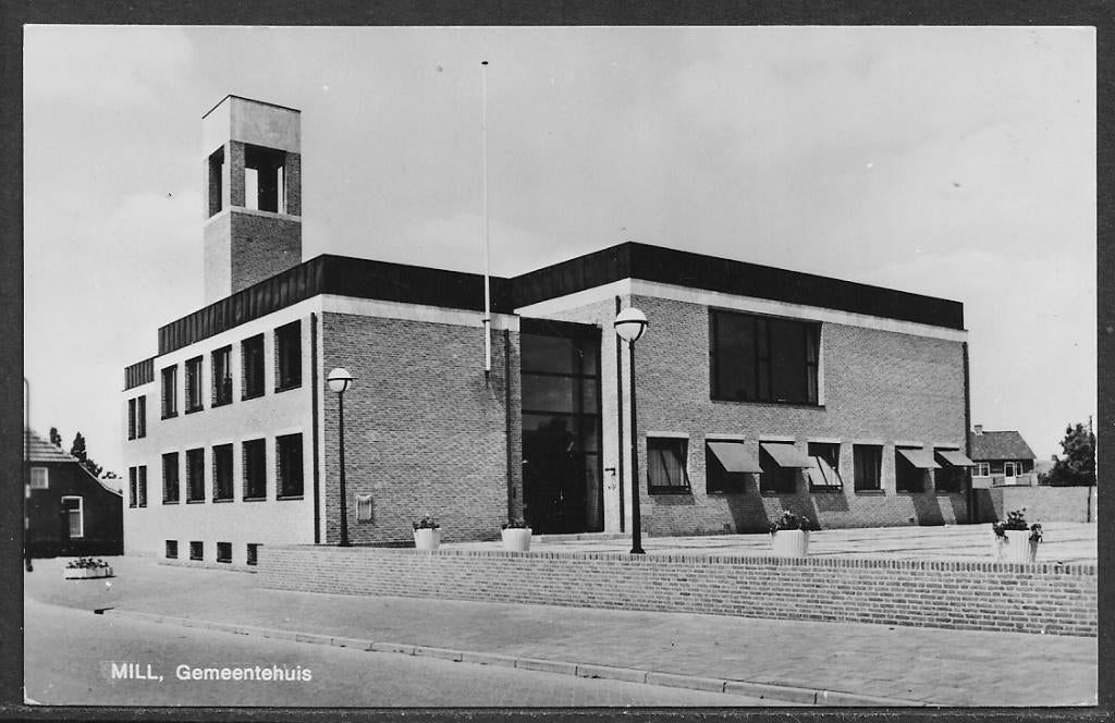 341 Mill. Gemeentehuis, Verzamelen, Ansichtkaarten | Nederland, Ophalen of Verzenden, Voor 1920, Ongelopen, Noord-Brabant