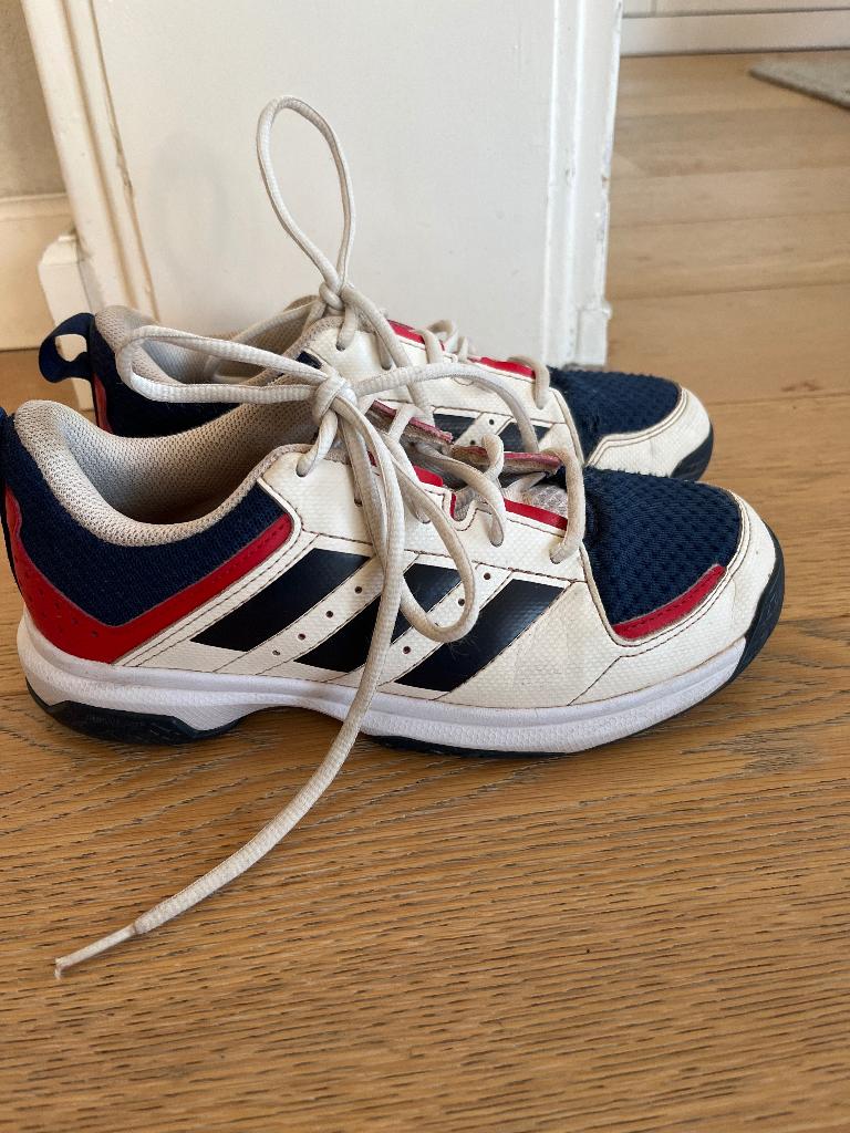 Adidas Tennisschoenen maat 36, Adidas, Gebruikt, L00, Schoenen
