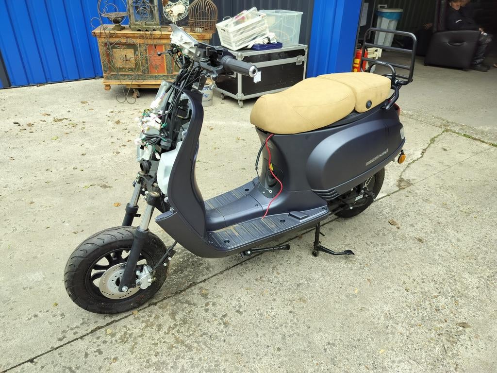 DTS E-milano zonder papieren, Ophalen, Jax, Jax, Jwx