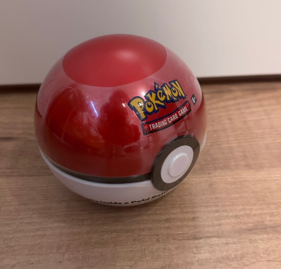 Pokémon Ball Tin Nieuw Sealed 2020, Ophalen, Nieuw, Booster