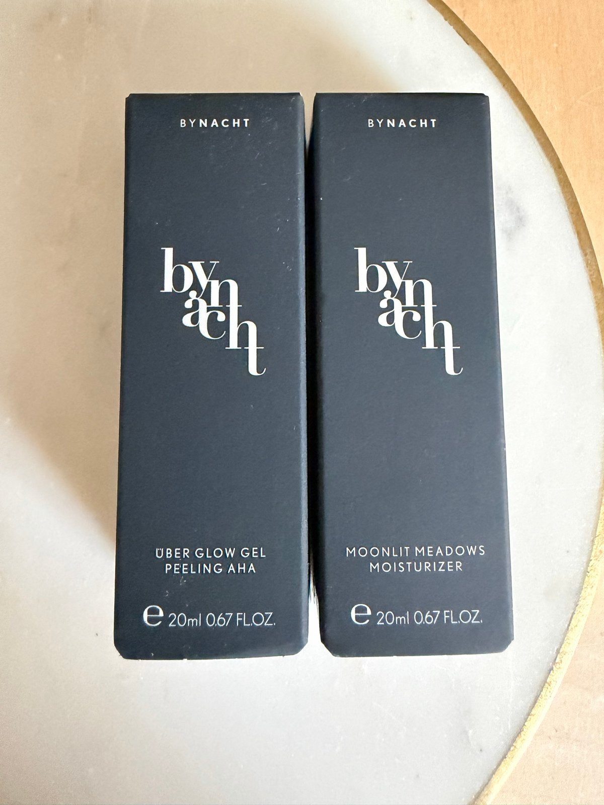 BYNACHT Uber Glow Gel Peeling AHA & Moonlit Meadows Moisturi, Ophalen of Verzenden, Nieuw, Gehele gezicht, Reiniging