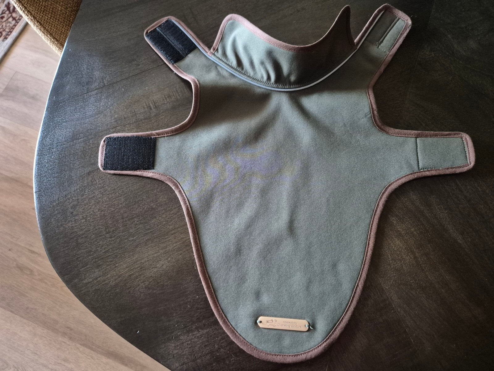 Te koop teckel hondenjas, Dieren en Toebehoren, Nieuw, Charming Couture, Hondenjas, S