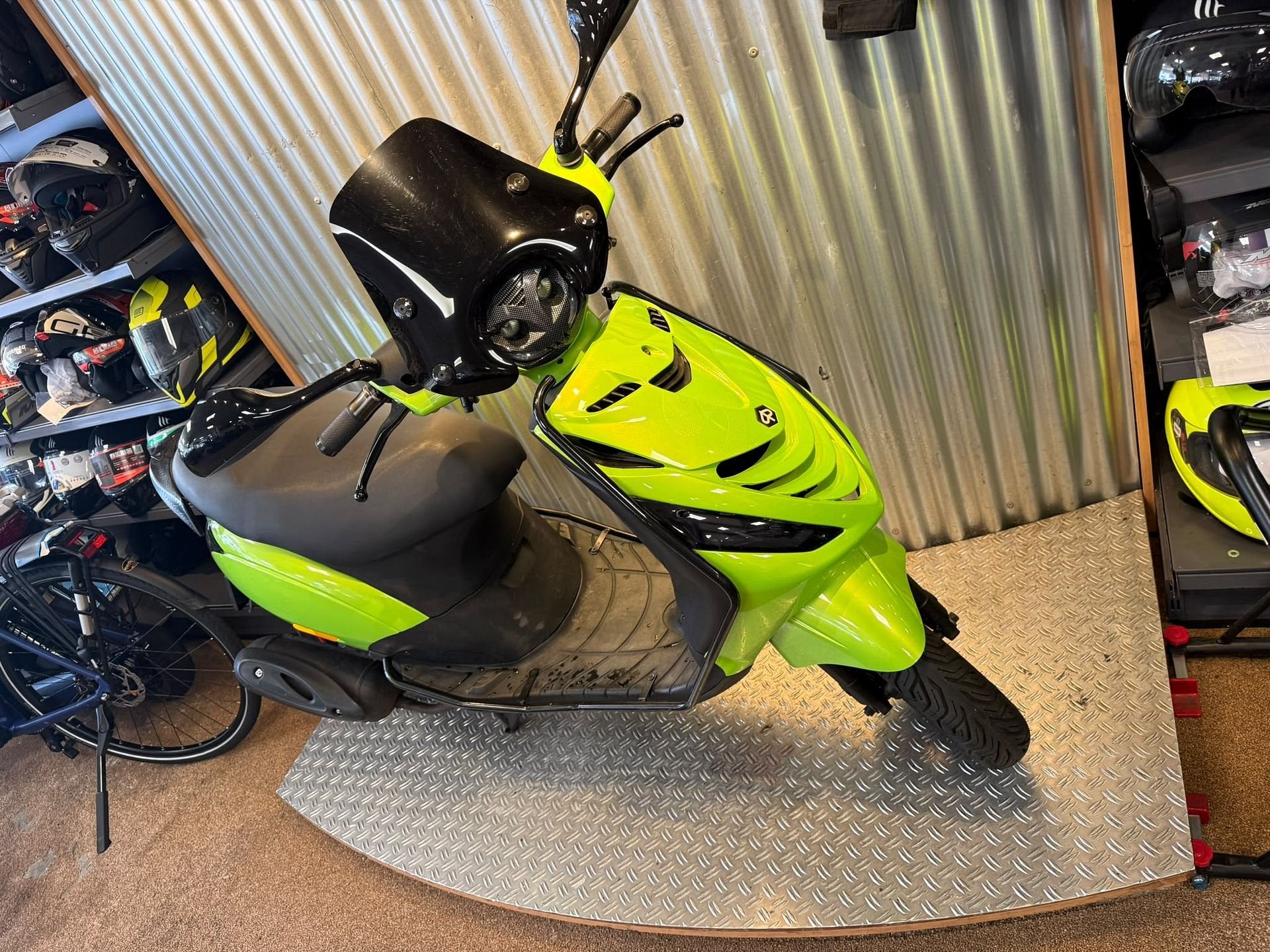 Piaggio Zip 25km, Fietsen en Brommers, Zip, Ophalen of Verzenden, Maximaal 25 km/u