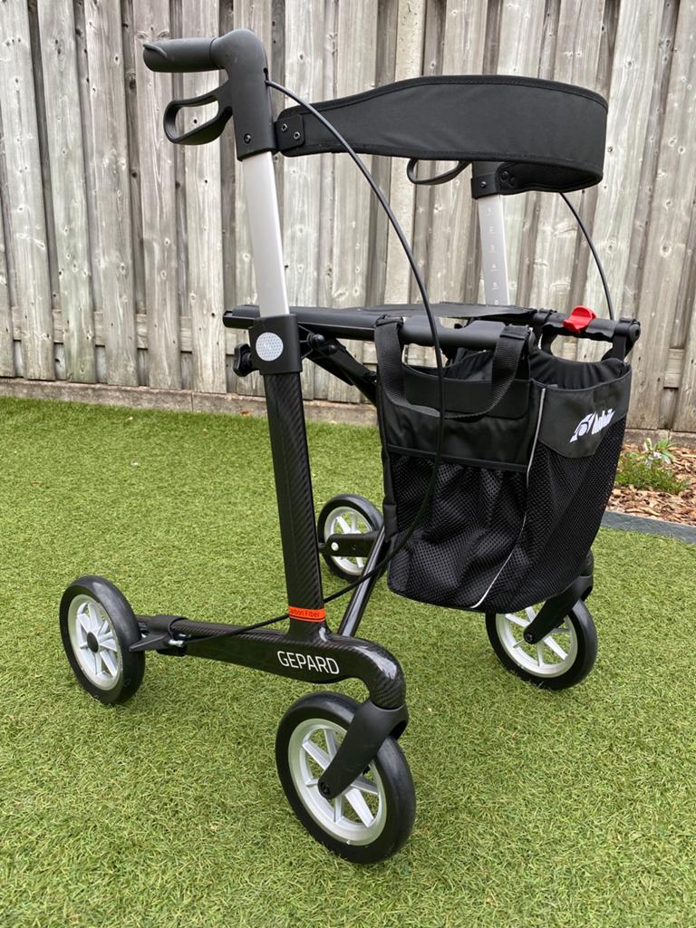 Carbon rollator - Mobilex Gepard - cataloguswaarde 549 euro, Diversen, Rollators, Ophalen, Opvouwbaar, Zo goed als nieuw