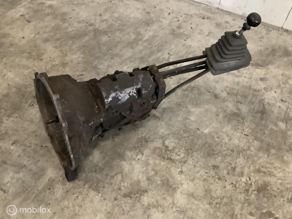 Volvo versnellingsbak korte pook 240 245?, Gebruikt, Ophalen of Verzenden