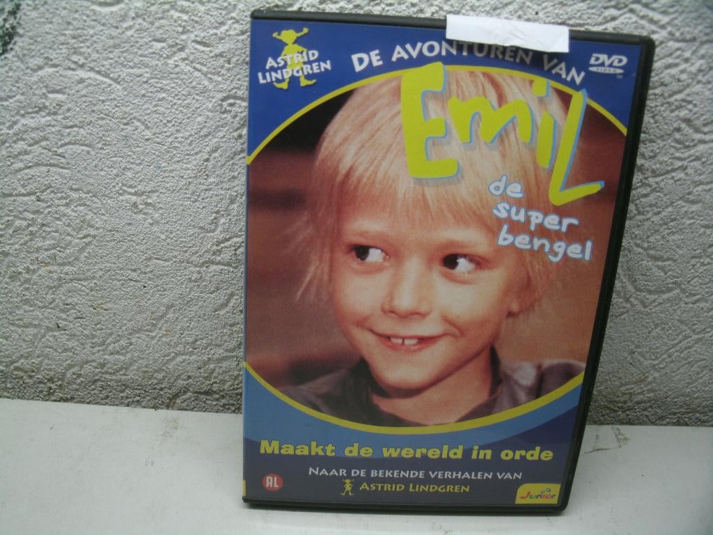 dvd 231k emil de super bengel maakt de wereld in orde, Alle leeftijden, Ophalen of Verzenden, Zo goed als nieuw