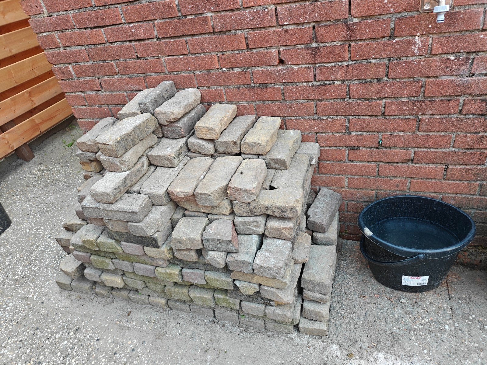 Gebruikte betonnen klinkers voor tuin of oprit, Ophalen, Gebruikt