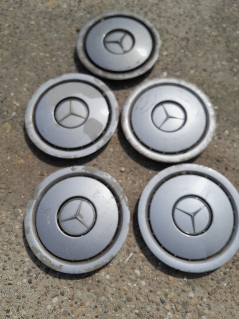Mercedes W124 W201 190E 15inch wieldoppen set jaren '80, Ophalen of Verzenden