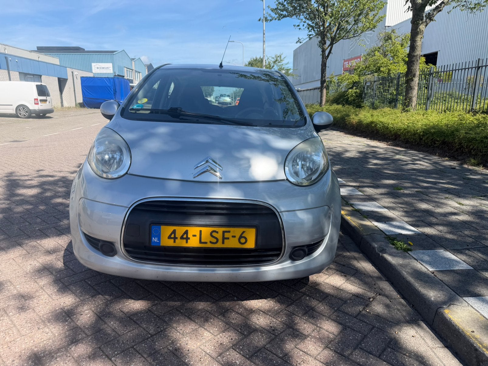 Citroën C1 1.0 5-DRS 2010 Grijs airco elektrpakket apk nap, Voorwielaandrijving, 4 stoelen, C1, 68 pk