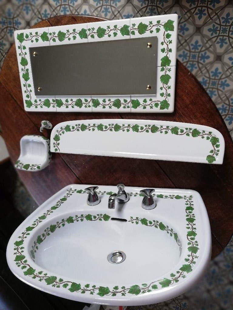 Prachtige Franse wastafel set groene klimop decor randen