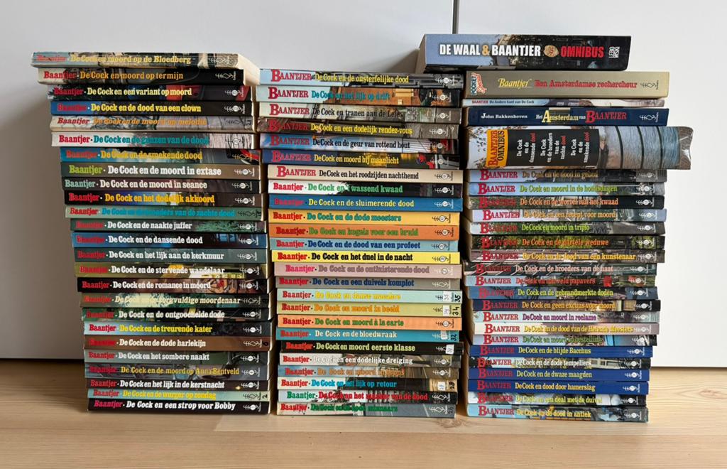 Grote set baantjer boeken, Ophalen, Zo goed als nieuw